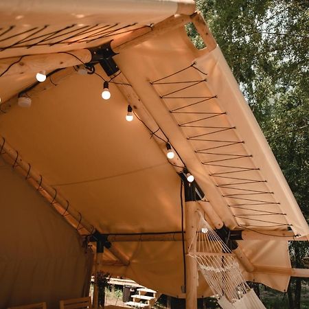 Hotel Glamping Mandra Kanev Leplyavo Exterior foto